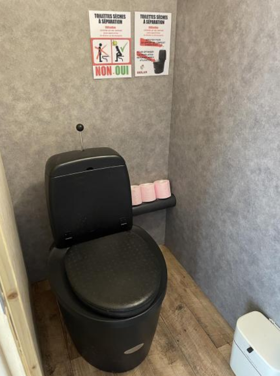 toilettes seches 5.PNG